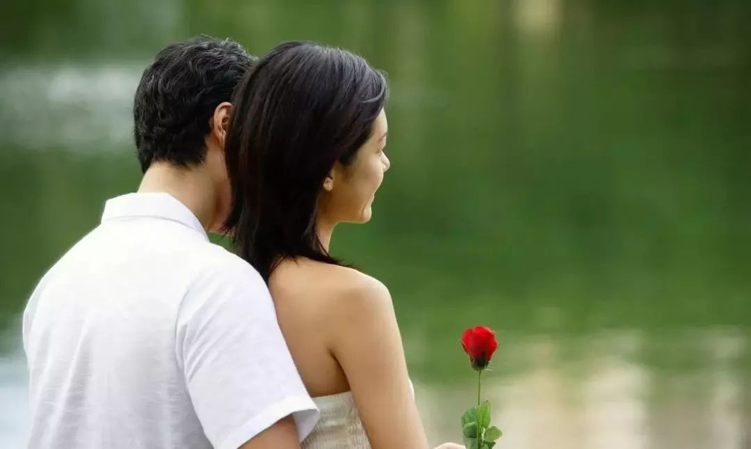 女人怎么做才能让男人放心 f237bbfad511445fabb5ce373570d3be.jpeg