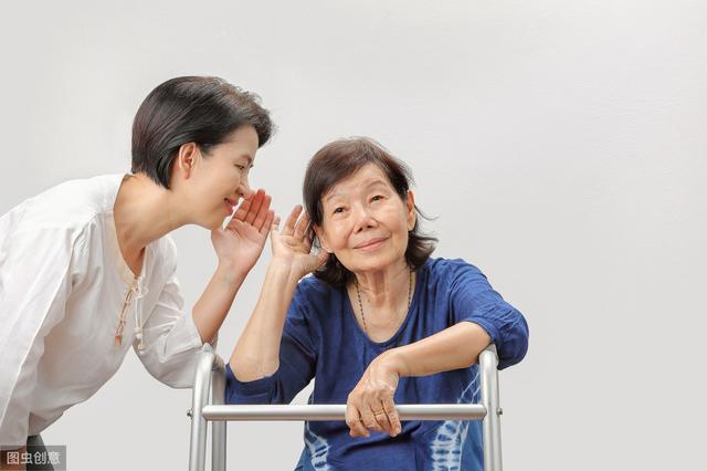 老人家最容易面临的是听力损失