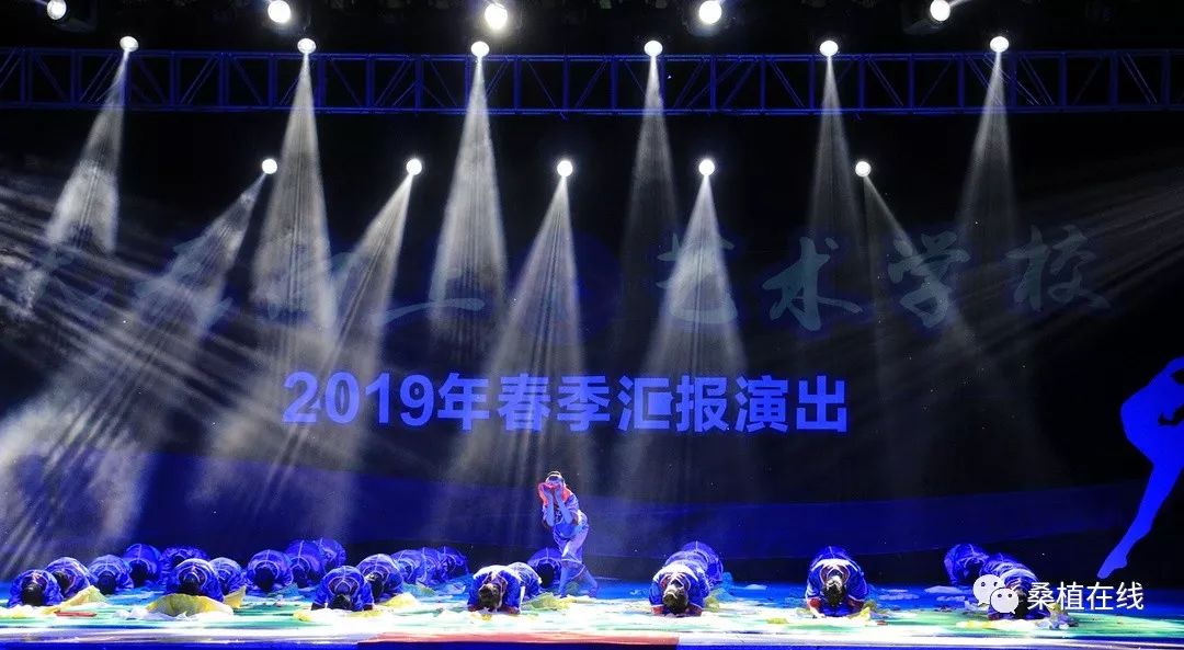 舞蹈生综艺前十名舞蹈 171c7de50a274ca88446235155a2ca75.jpeg