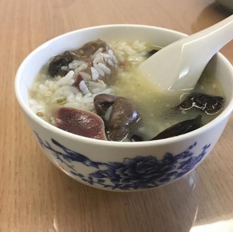                      5岁娃吃撑睡着，被紧急送医，医生奉劝：这3种“饭”别给宝宝吃