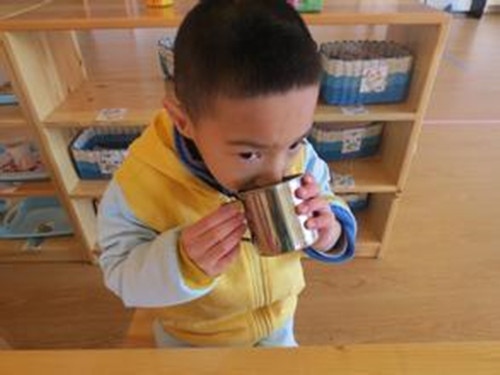                     告：这3个时间段别强迫孩子喝水了，不仅积食还伤脾，别不当回事