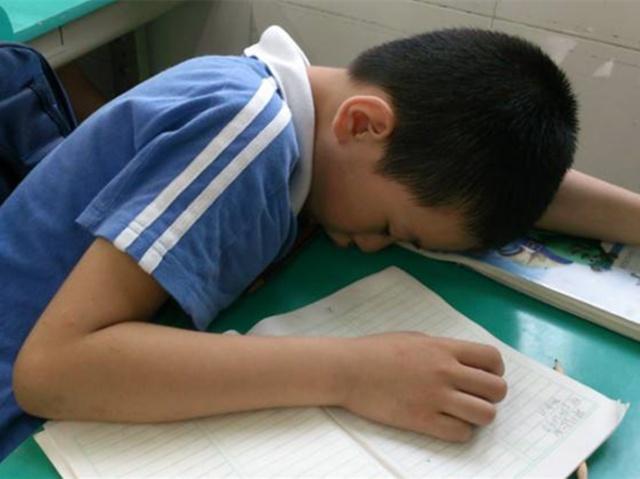 什么方法解决学生上课睡觉问题 44ae78d1d64144eb9c763484fe70365f.jpeg