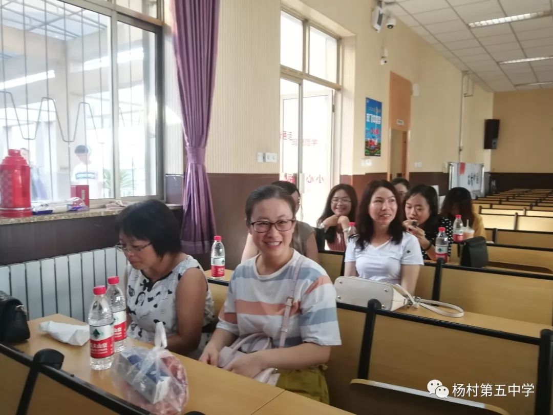 杨村五中"麦秋"抢收中