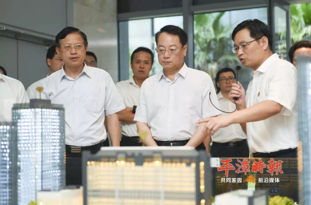 陈善光现场推进“经济发展产业培育工程”:明确“主攻方向” 打出“组合重拳” 发力“精准调度” 578大爆奖网址