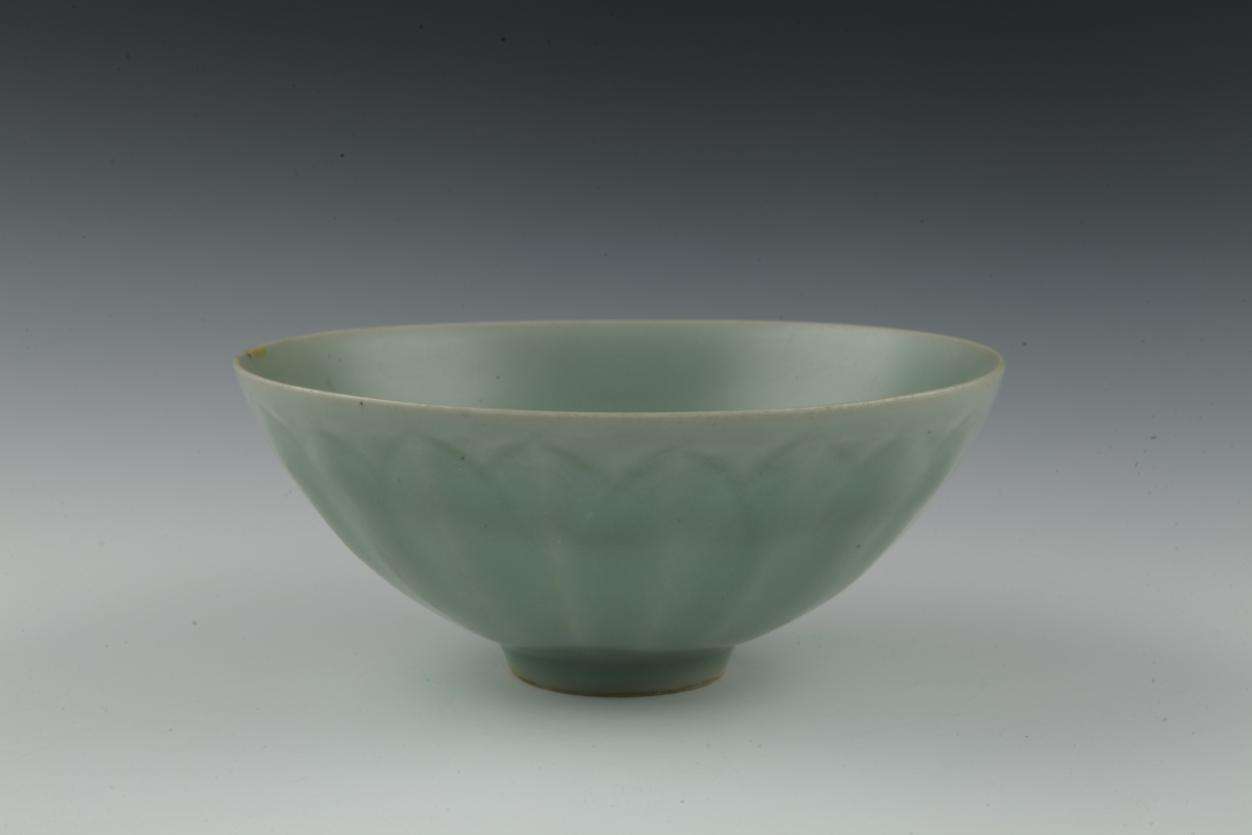 龍泉窯 大碗 青瓷 宋時代 龍泉窯 大碗 青瓷 宋時代 龍泉窯 大碗 青瓷 宋時代 青磁碗