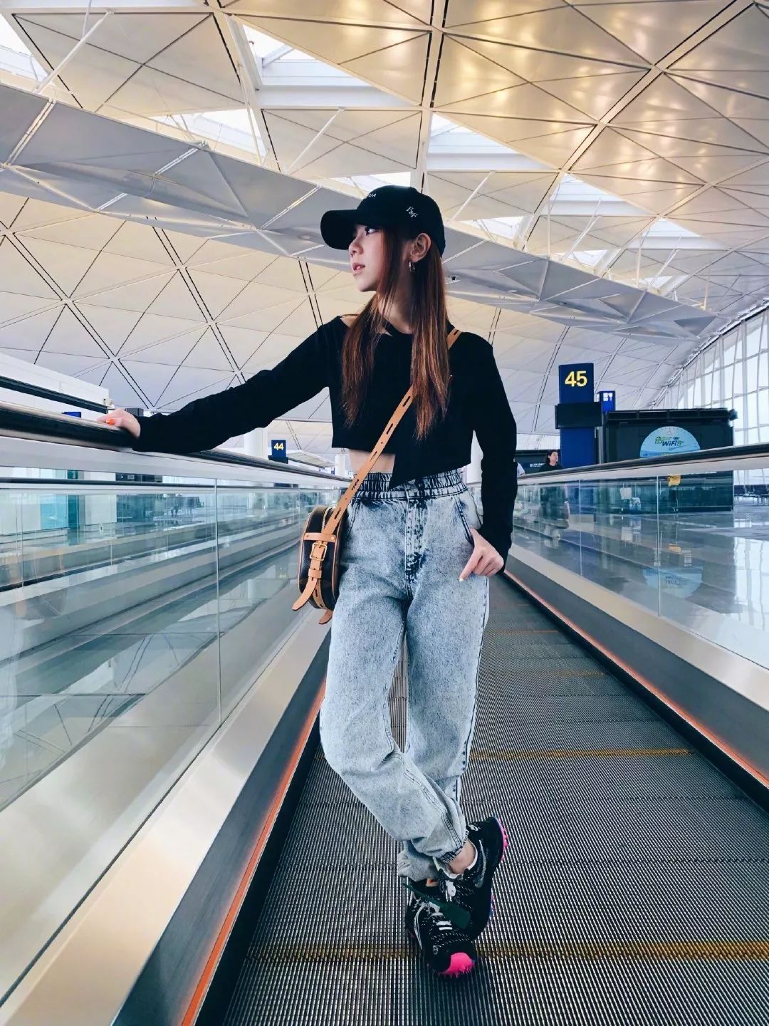 进来挨打 | 邓紫棋的发型师又被骂