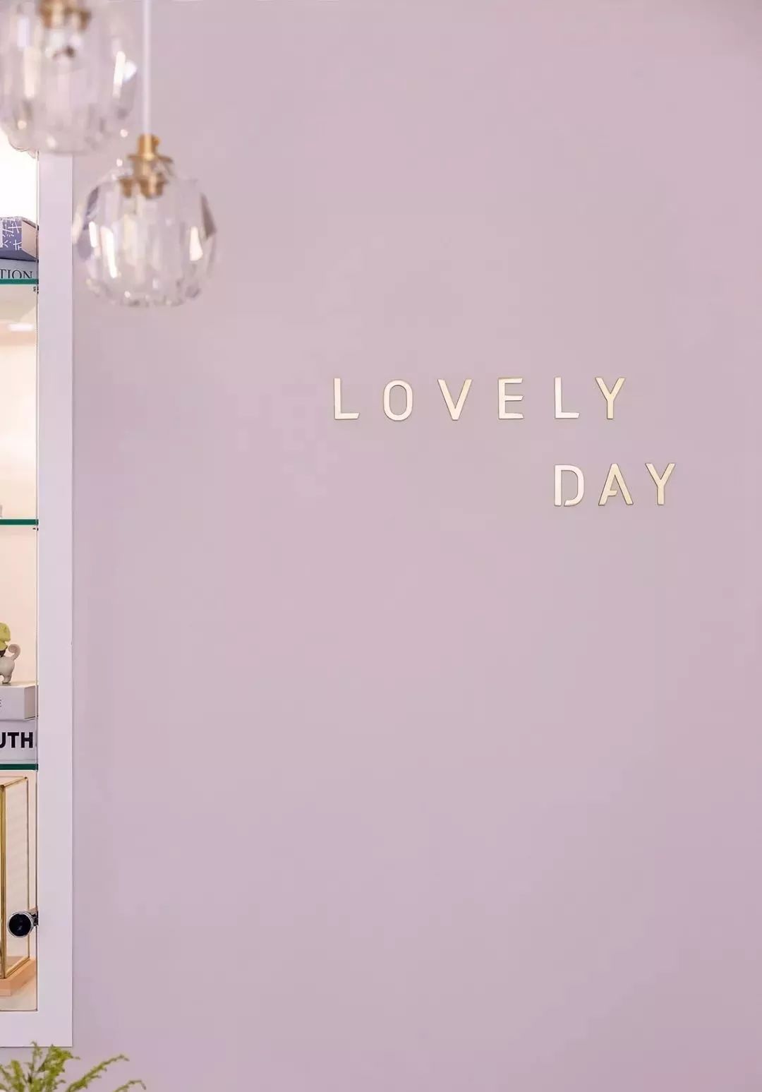 绿配金色寓意 a3605e8fa451415ea1666d2e71fe2319.jpeg