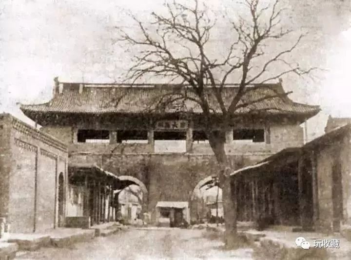 南京通济门,建于1386年,拆除于1963年.