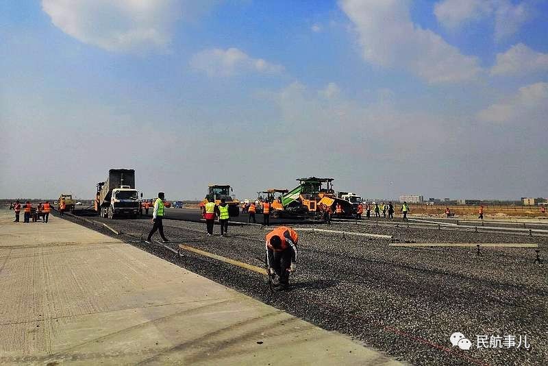 天津机场西跑道盖被工程竣工验收,恢复双跑道运行