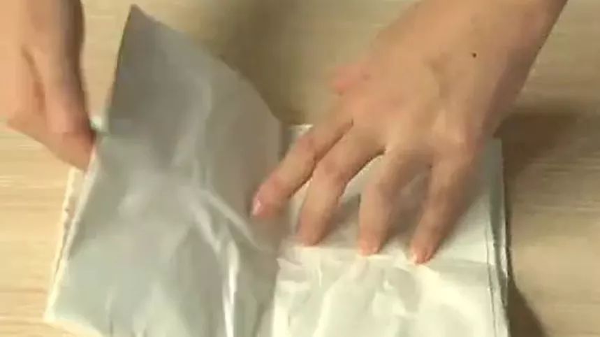 一张纸对折,最多只能折9次?不信你试一试 百家乐app