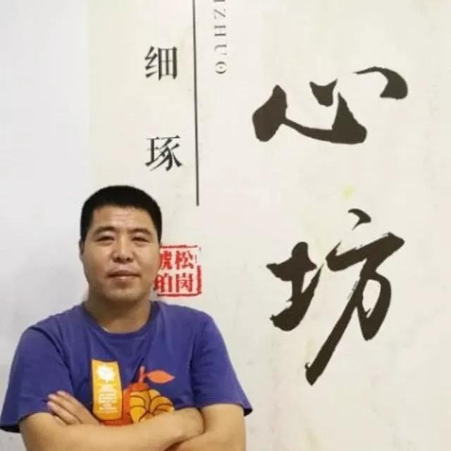 图赏这些艺人雕刻师真厉害竟把琥珀雕活了