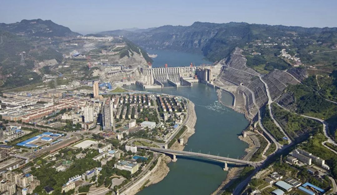 溪洛渡,向家坝,锦屏二级等巨型水电站相继建成投产,白鹤滩,乌东德水电