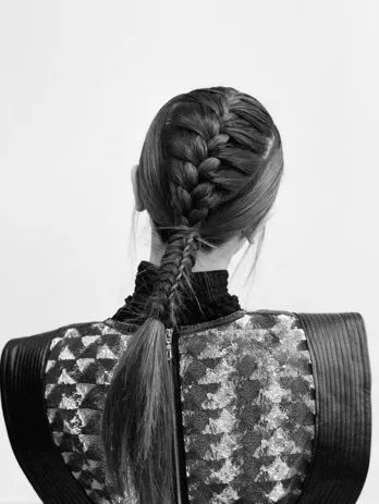 进来挨打 | 邓紫棋的发型师又被骂