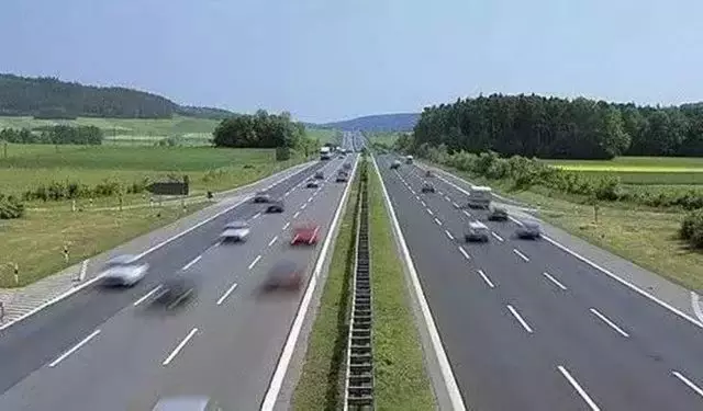 【汽车人◆葳漪专栏】定了!德国高速公路依然不限速 日本在线加勒比一本道