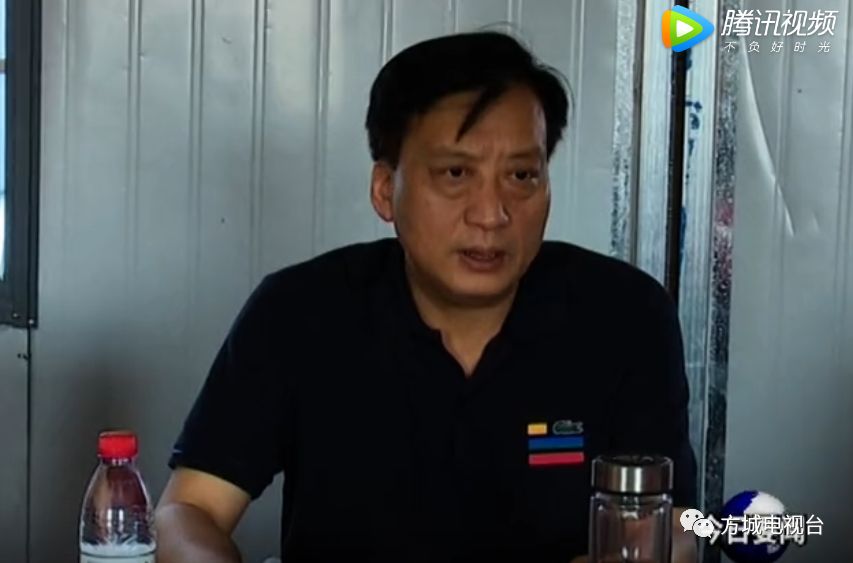 一步步推进高铁建设方城县长段文汉到方城高铁站现场办公