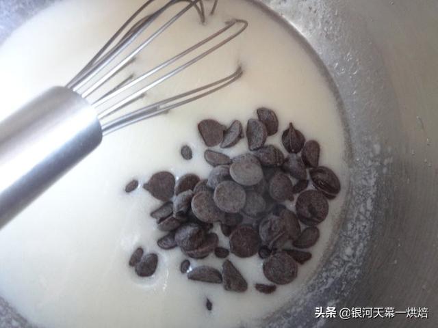 巧克力蛋糕的做法不要可可粉 5802027ff33d456291f4e06bc46791bf.jpeg