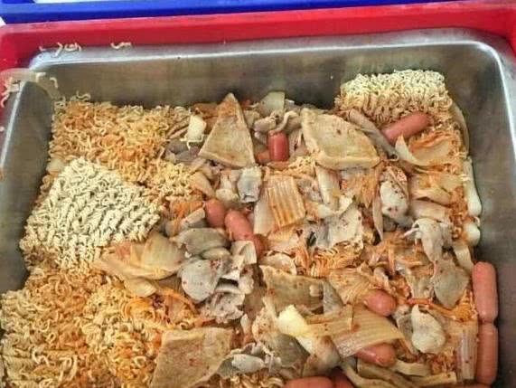 学校食堂大妈心情不好系列:包子夹饭算啥?最后一个简直怀疑人生 百万发登入