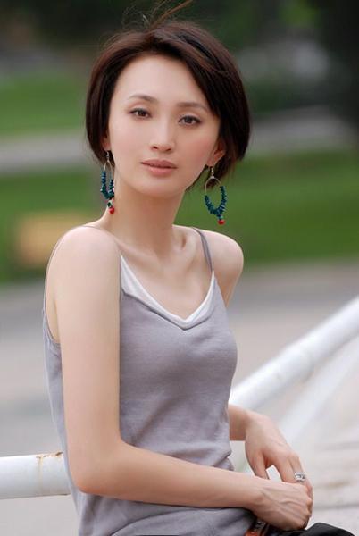 因饰演“祁同伟”翻红,历经4段婚姻终获幸福! 一本道场