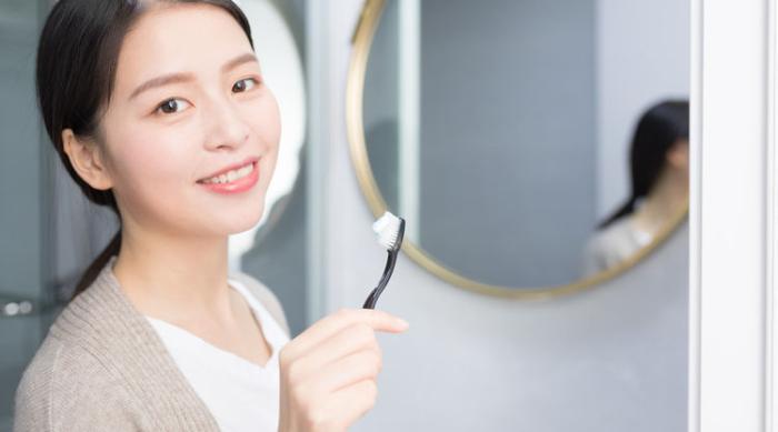                     辟谣，坐月子不能洗头，洗澡和刷牙？其实都可以做，有益健康