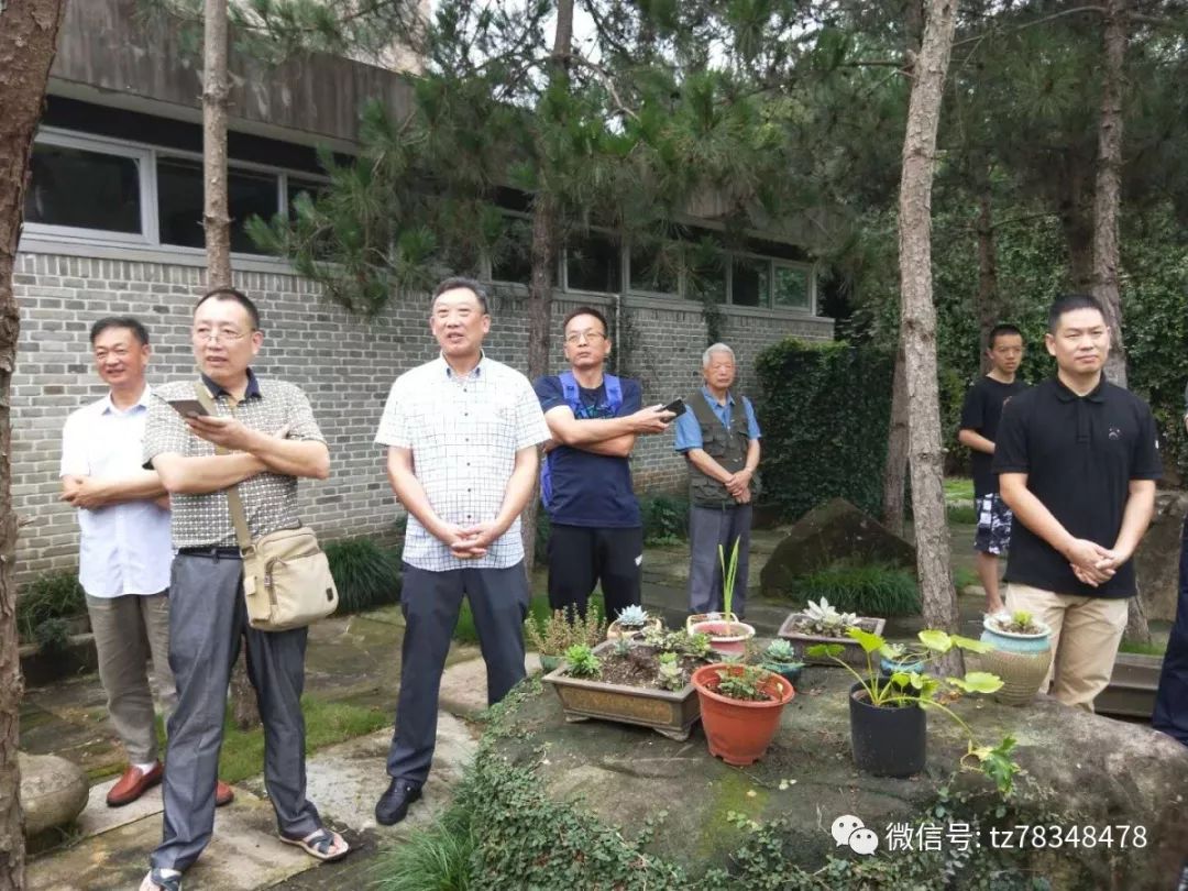 今日播报忙时锄头闲时墨天台三州南屏雷峰书法联展今天开展