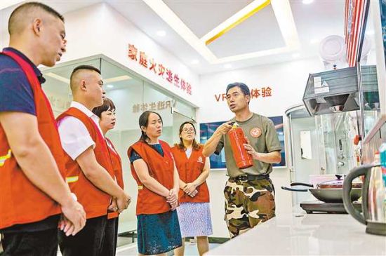南川区新时代文明实践培训基地挂牌 ks8凯发官方手机版娱乐