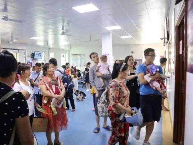                     原创            带宝宝打预防针时，家长别犯这4个禁忌，很多人都中招了