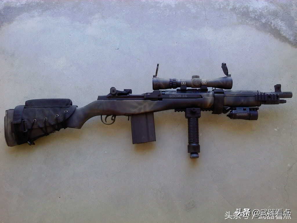 军事丨春田m1a半自动步枪,由于其稀缺市场价已经超过10000美元
