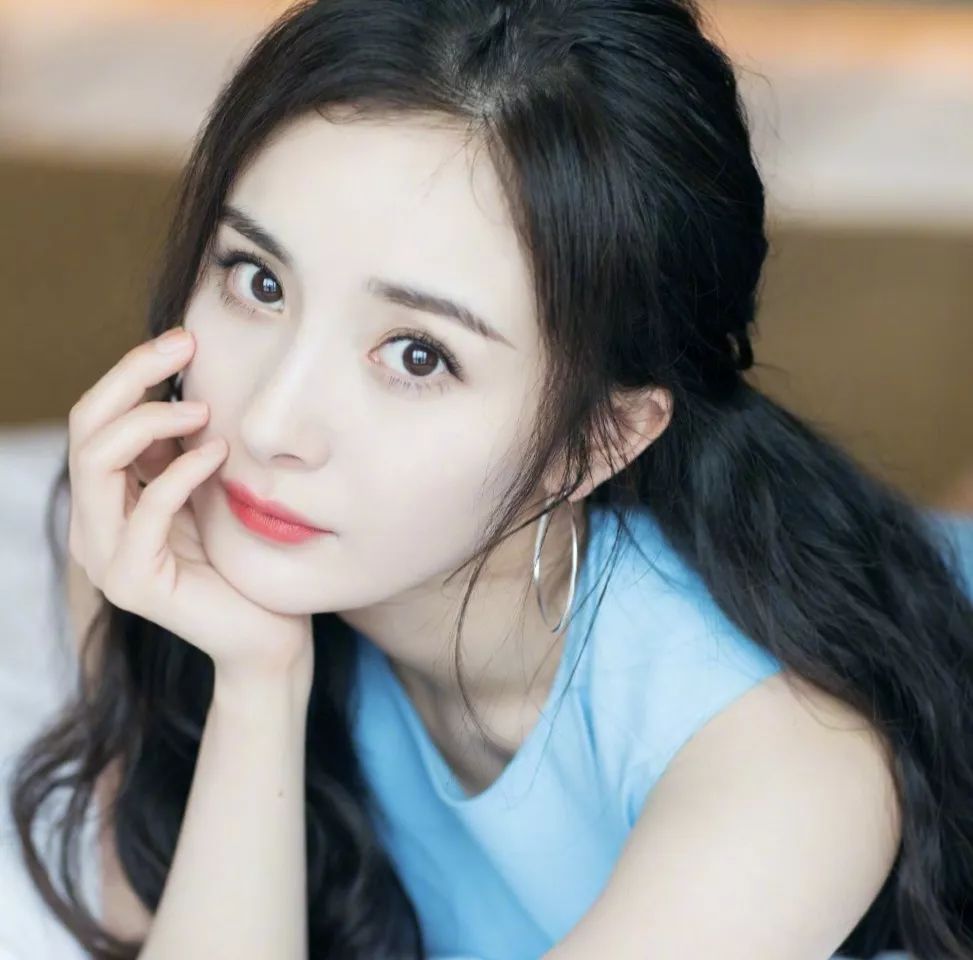 杨幂同款,各路女明星都pick,时尚圈超火的百搭圆形耳环只要4刀!