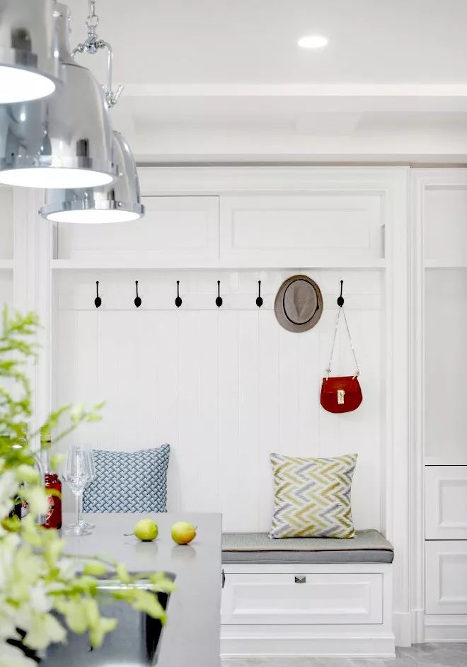 一进门放什么花比较好 c8256537b94746959e7660d30f332a8b.jpeg