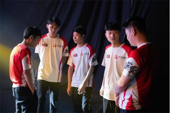 如何成为一个团队成员 e495ec2298b140de87047c41b98aef3e.jpeg