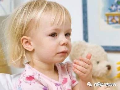                     宝宝为什么发烧好了还在咳，为什么白天不咳了晚上咳？