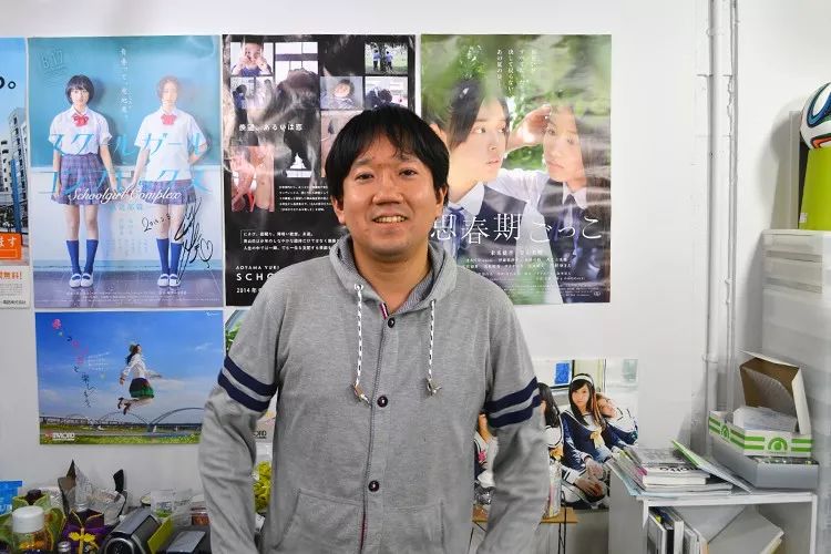 青山裕企