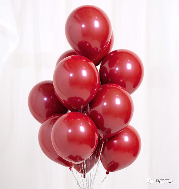 生日派对怎么布置浪漫 2ee82cc0916d43339c88cbc42f912039.jpeg