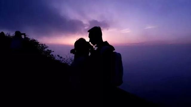 怎么变成一个阳光的人 4b329f7542394c71b3c79e2a65ebaacf.jpeg