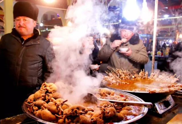 和田美食||夜市中的带头兵~~【墨玉夜市】_县市