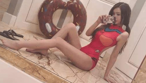 电竞美女排行_电竞5大美女选手排行:实力强悍,还美出新高度!