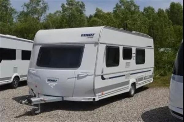 旅行者小多自改房车 6c9b79e52a914580a99e778b453239ff.jpeg