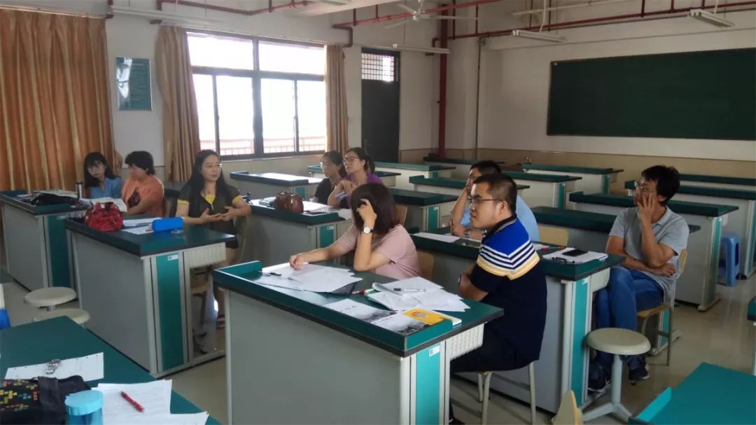 廖仲权老师开设《教学设计的撰写》校内讲座教研组注重开展教研活动
