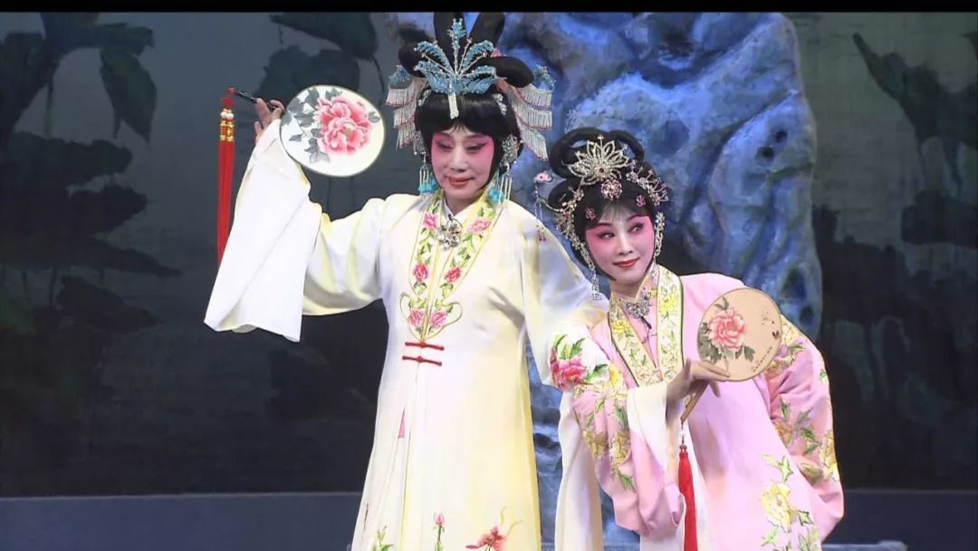 本周的节目内容就让我们通过作品与对话了解秦腔《谢瑶环》主创及