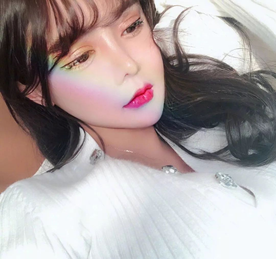 离婚风波后韩安冉瞬间成长嫌弃自己整容太假还留有后遗症