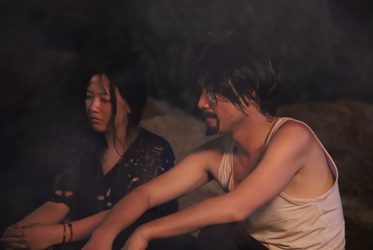 雷启飞、王百合主演电影《孤岛求生2》