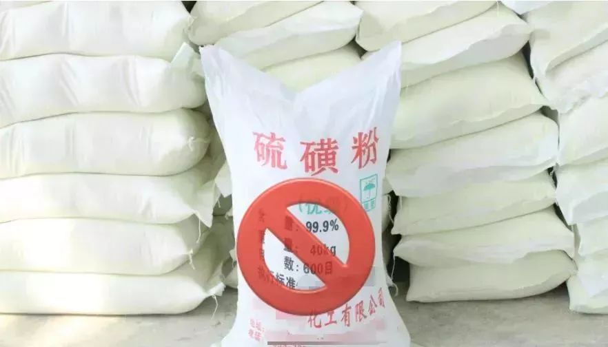 夏天脸上油光满面爱长痘,原来是这个原因,一招