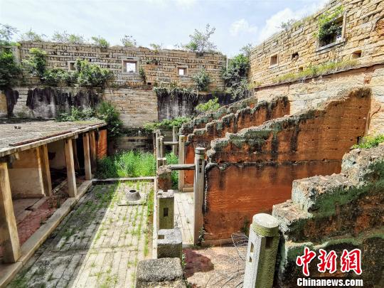 探訪福建唯一純石築土樓：「回」字石樓將再現風采 旅遊 第3張