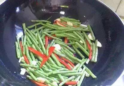 豆角是不是蔬菜中的肉 ca4f35001b984059b10aac58d89ec60a.jpeg