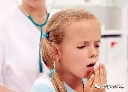                     宝宝为什么发烧好了还在咳，为什么白天不咳了晚上咳？
