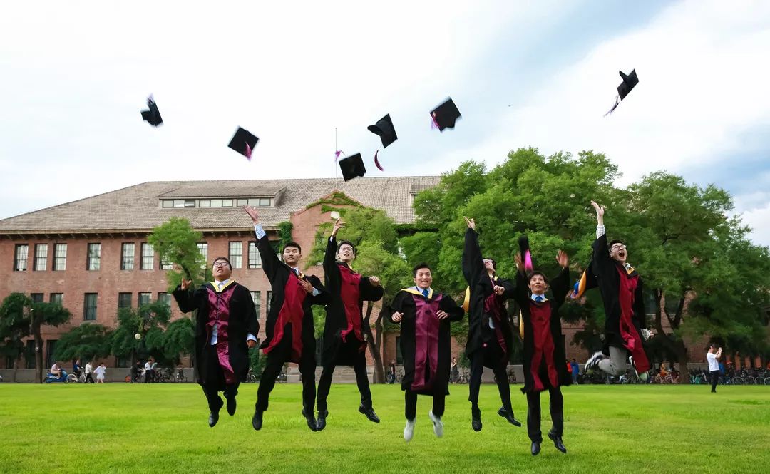 清华大学2019年本科生毕业典礼现场 | 期待你的远方