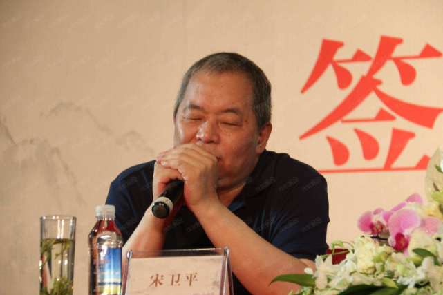 原创夫妻一起创业赚近百亿，却因没有生育闹离婚，公司被外人趁机抢走