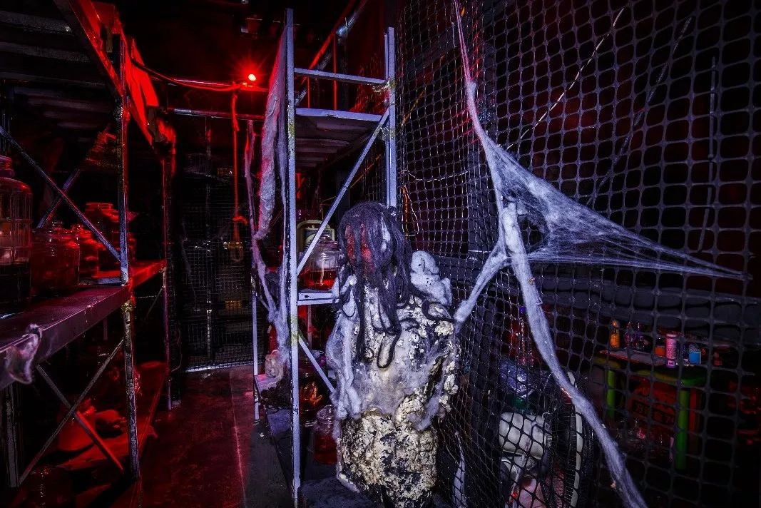 惊现《釜山行2》!全程和30+个丧尸上演末日大