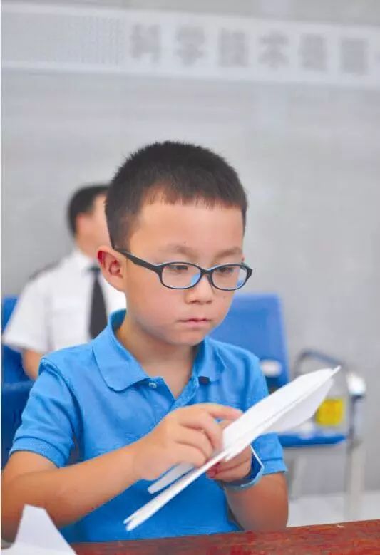 成长之星18 爱编程爱观察他是理科小学霸 季子茗