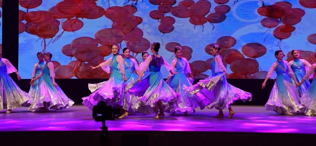 34e8773e9e484008a0a46b4562e04dce.jpeg